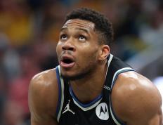 28quan- 猛龙主帅英格拉姆恢复打全场 