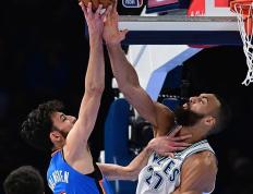 28circle-波特兰开拓者迎NBA常规赛关键赛，今夜手感冰凉，气氛紧张，年轻球员得到机会的简单介绍