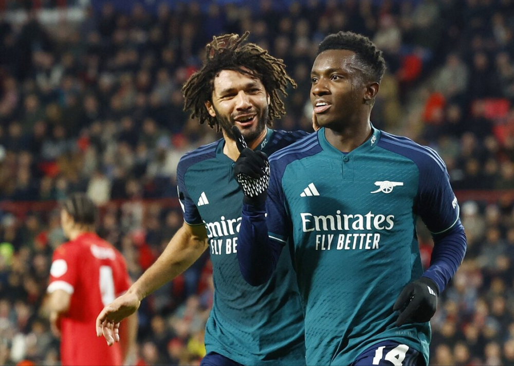 28circle-关于风云突变!斯图加特冲刺阶段战术微调,荷甲版图或变,压力陡增,训练强度明显提升的信息