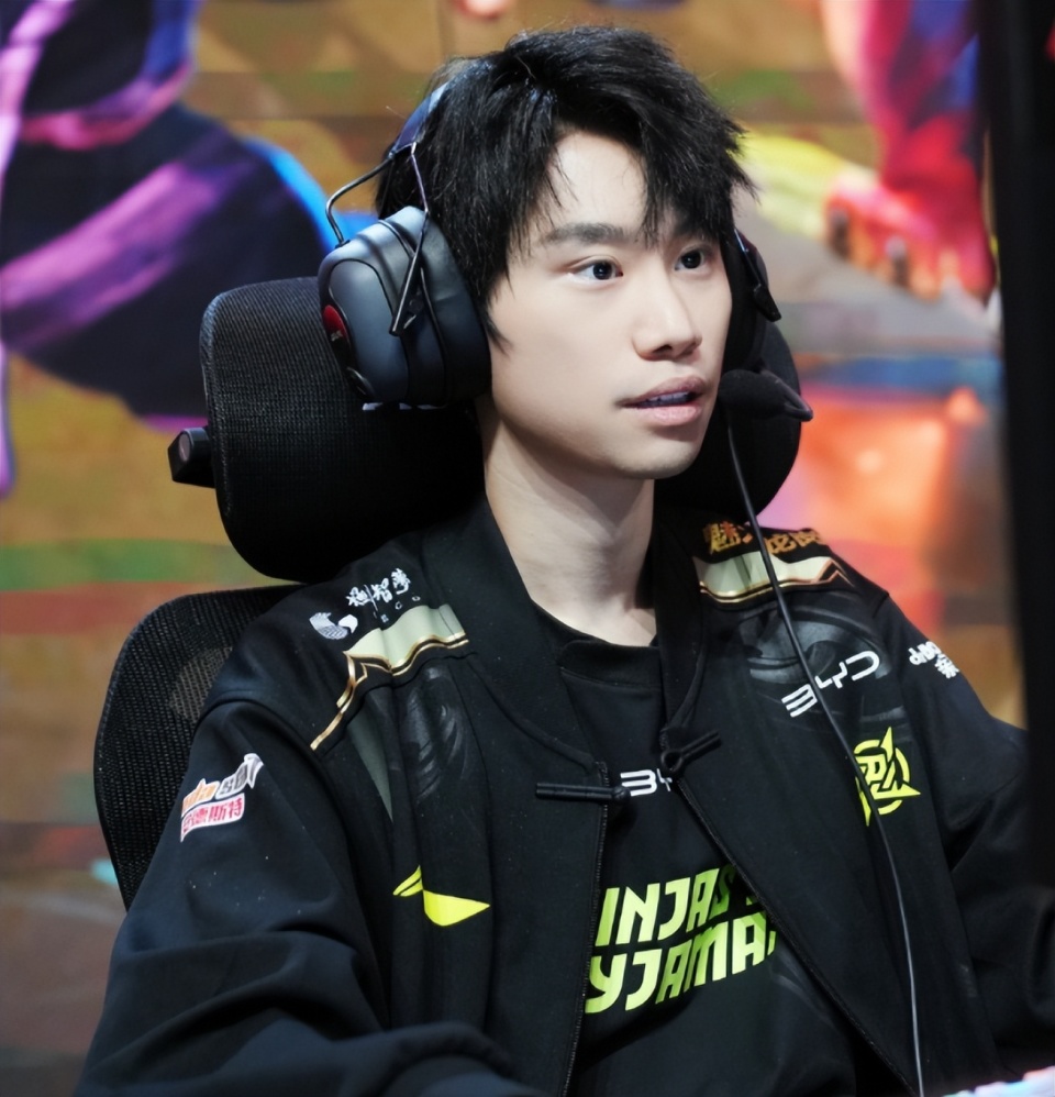 28圈-关于Rookie爆冷击败老鹰，高光表现引爆全场！的信息